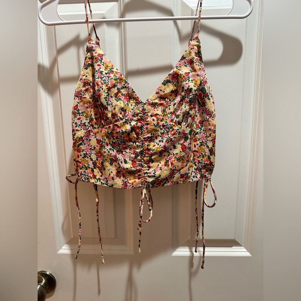 Princess Polly Floral Crop Top sz. 4